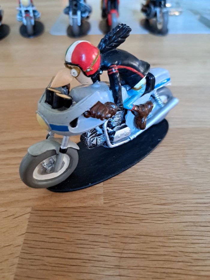 Magnifique figurine Joe Bar team Guido Brasletti Ducati 900 SS - photo numéro 2