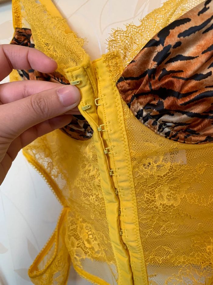 Bustier jaune imprimé tigre • 95B - photo numéro 7