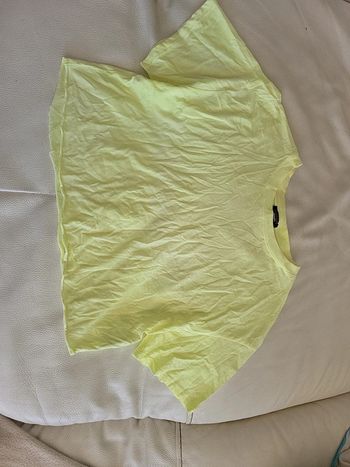 Tres beau t shirt taille M.