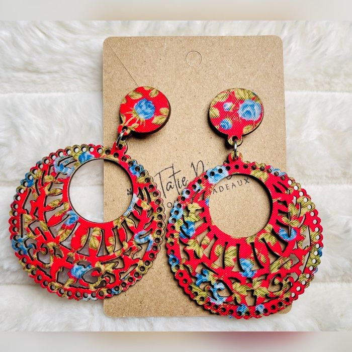 Boucles d'oreilles en bois, faites main ! - photo numéro 5