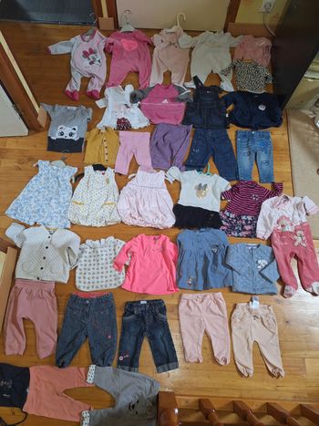 Lot 1 vêtements hiver bébé fille 6 mois