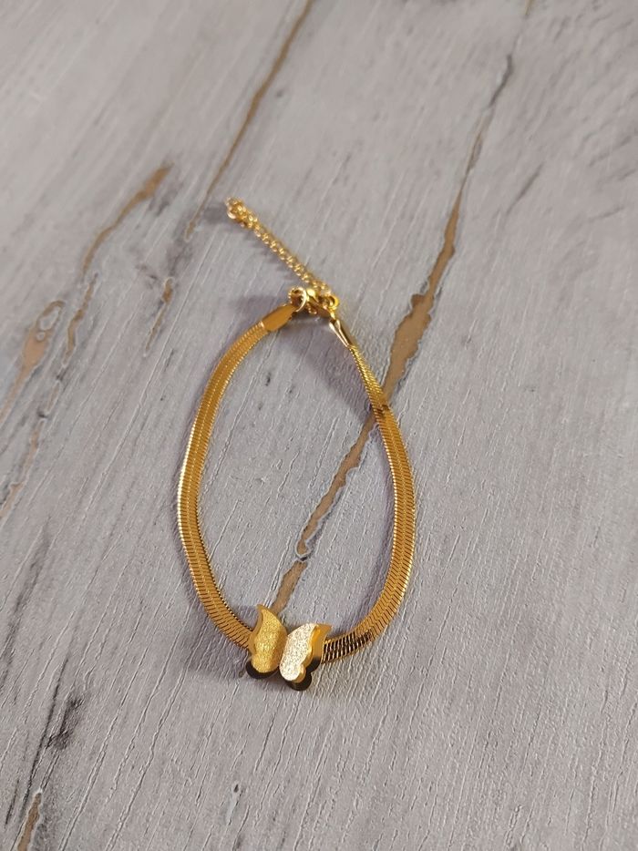 Bracelet doré - photo numéro 2