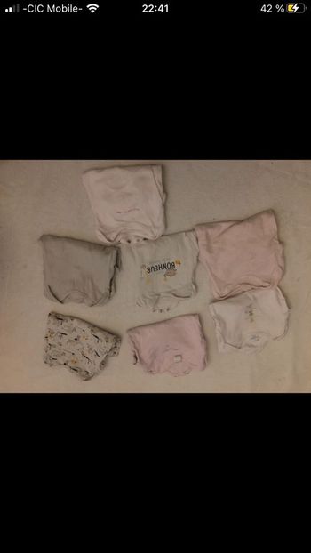 Lots 7bodys manches longues 18M