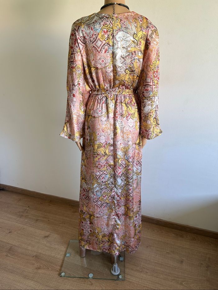 Robe longue satinée neuve Laura Max taille M - photo numéro 6