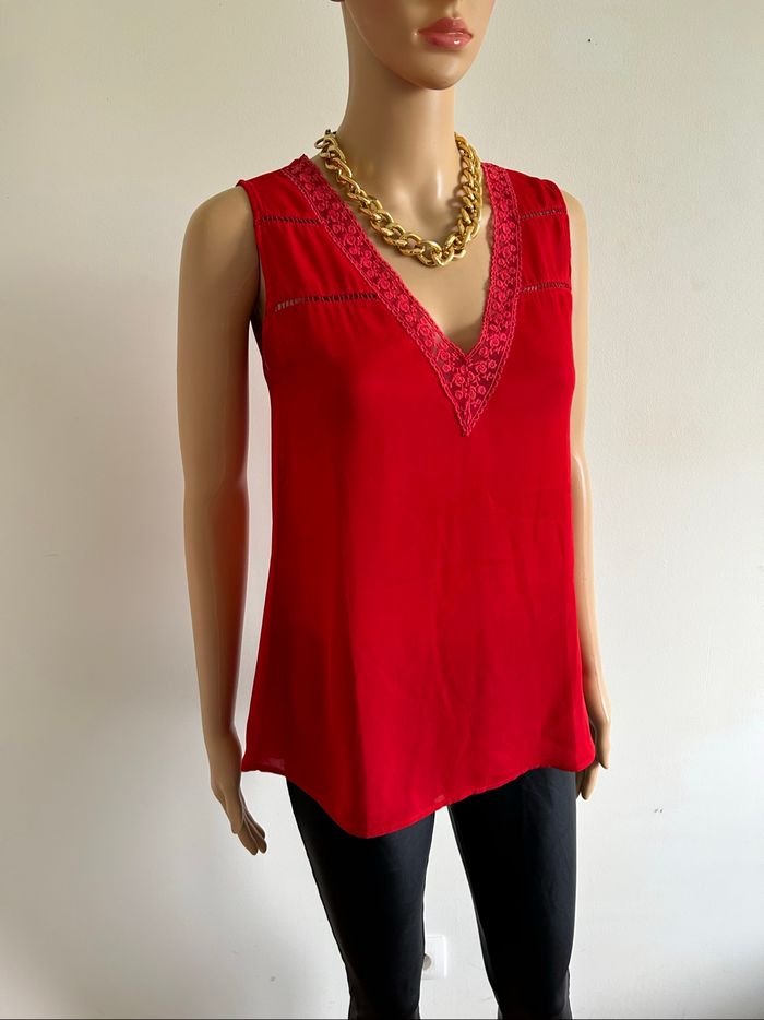 Blouse rouge sans manches avec dentelle Morgan taille 36 comme neuve - photo numéro 2