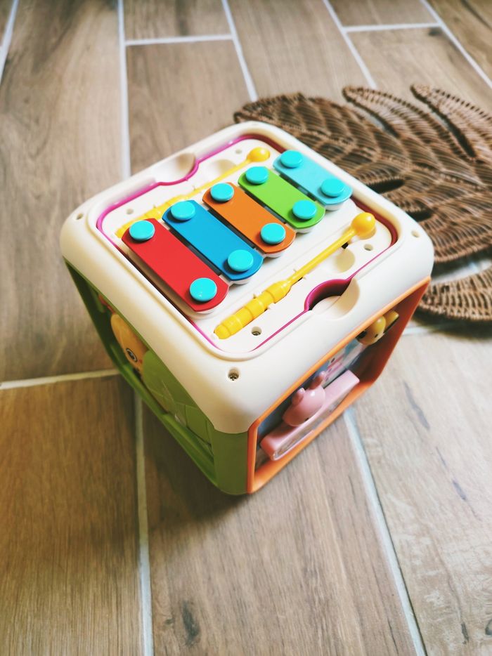 🎶 Cube busy board sonore multi activités 7 en 1 en plastique - photo numéro 8