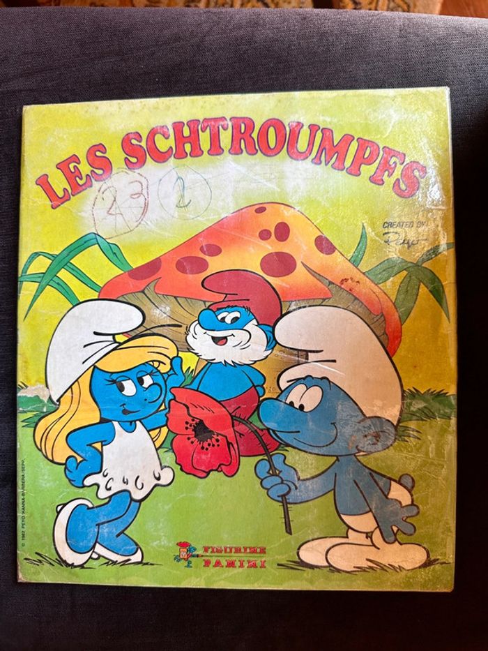 Album images Panini complet Les Schtroumpfs Smurfs Peyo stickers