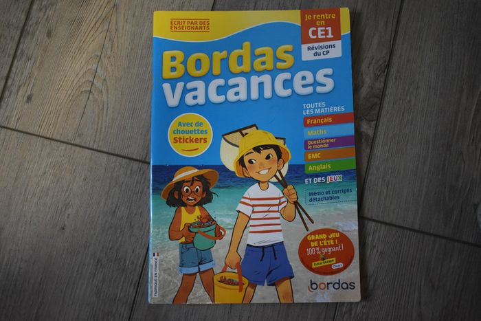 cahier de vacance je rentre en CE1