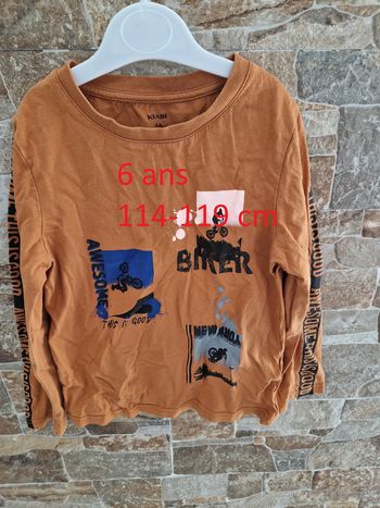 1 t shirt manche longue couleur marron orange 6 ans 114-119 cm marque KIABI