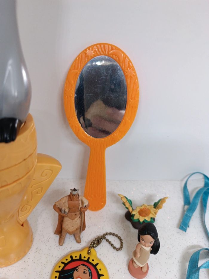 Pocahontas princesse Disney collier boussole barrette clip Animator animator's figurine miroir - photo numéro 3