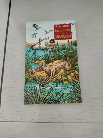 Livre le lévrier du Pharaon - lire c'est partir