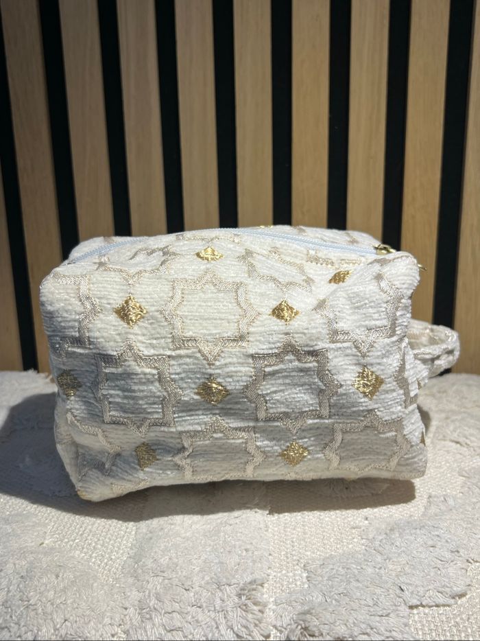 Petite trousse à maquillage ou autres - photo numéro 3