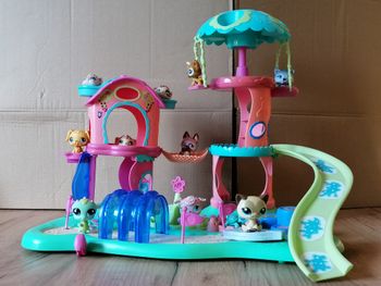 Maison Pet Shop + 11 figurines