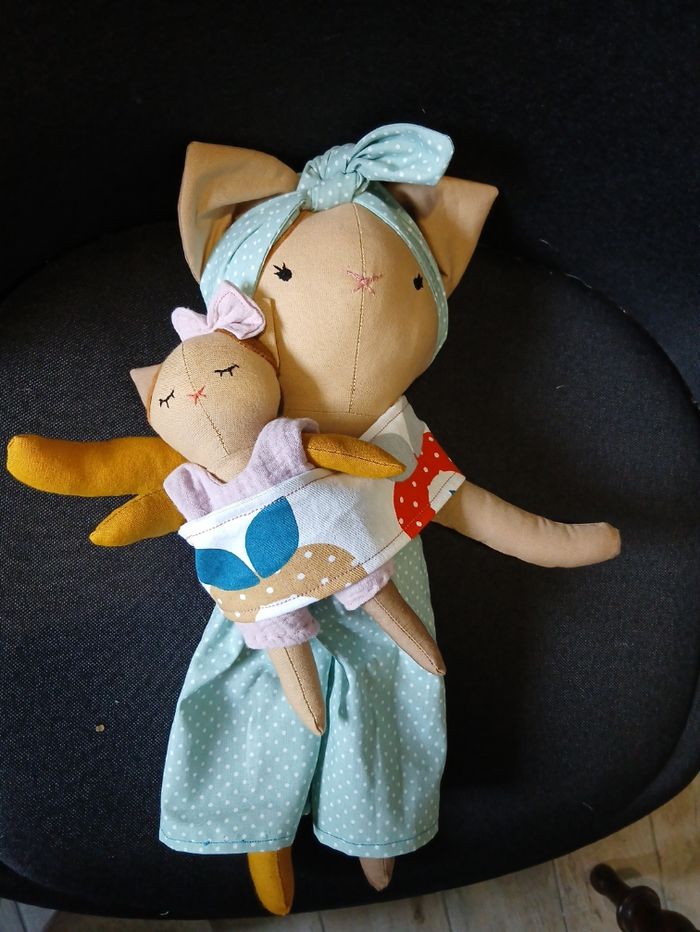 Poupée chat et son bébé - photo numéro 3