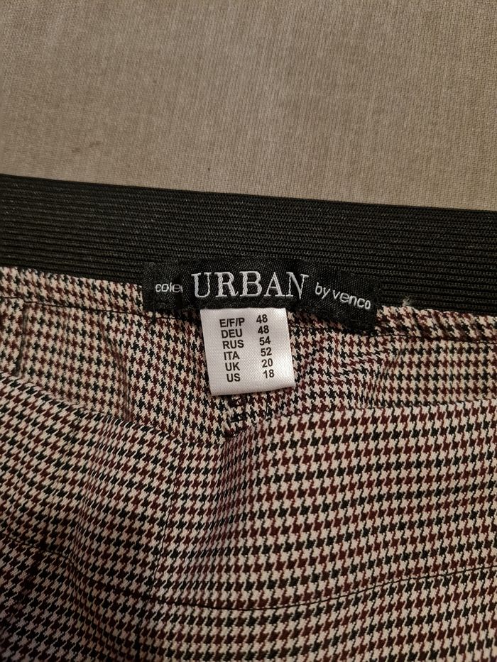 Veste et pantalon tailleur - photo numéro 4