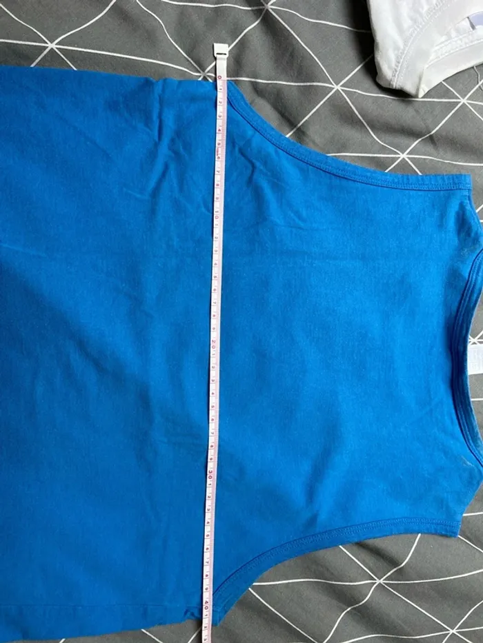 T shirt sans manche bleu - photo numéro 5