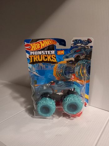 Hotwheel monster truck hotweiler 2024