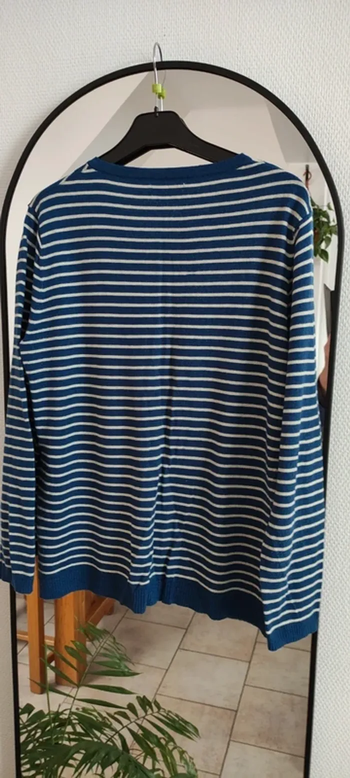 Gilet cardigan Damart 42/44 - photo numéro 2