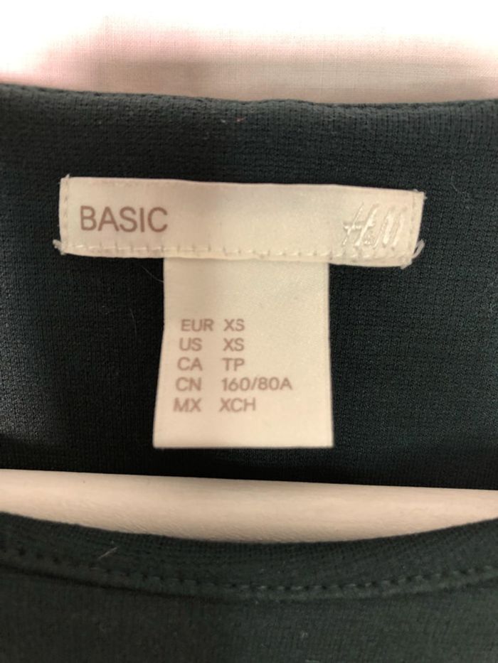 Robe vert sapin à manches longues H&M taille 34 / XS très bon état. - photo numéro 9