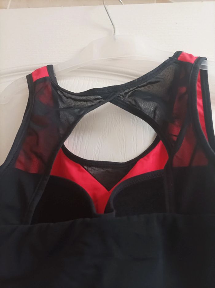 Brassière sport Crivit taille S - photo numéro 3