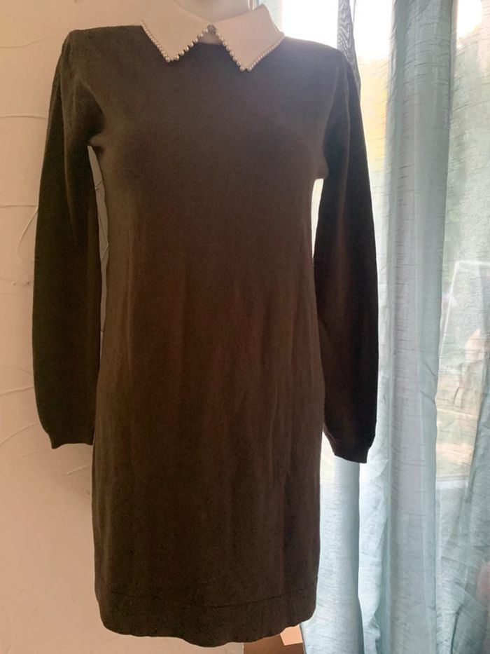 Robe pull Kilky taille M-L kaki perle au col blanc - photo numéro 3