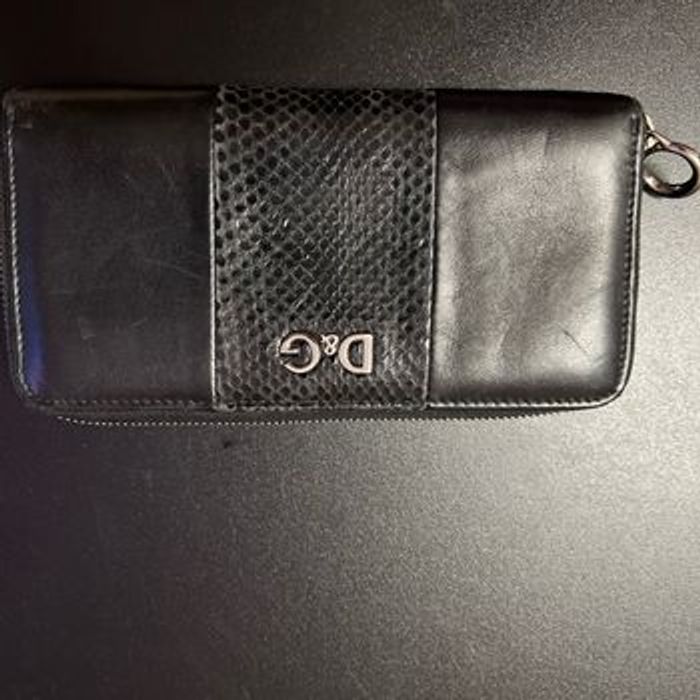 Porte-monnaie dolce, Gabbana en cuir, véritable prix, réel acheté 450 € - photo numéro 5