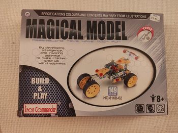 Jeu de construction en métal neuf