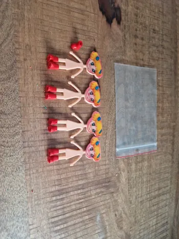 Lot de 4 figurines popy candy