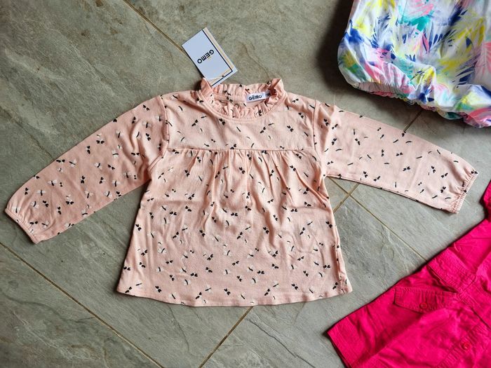 Lot neuf Taille 18 mois - photo numéro 2