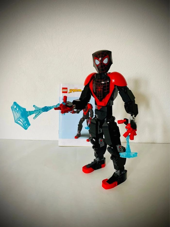 LEGO Marvel Super Heroes 76225 - La Figurine de Miles Morales - Complet avec Notice