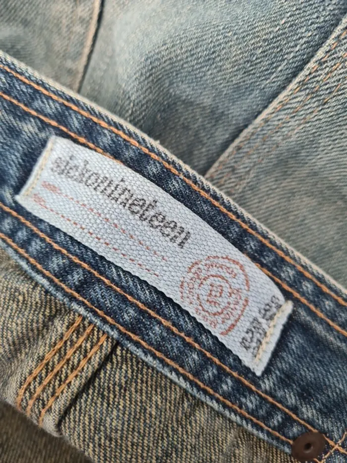 Mini-jupe ultra courte sikoninteen - photo numéro 3