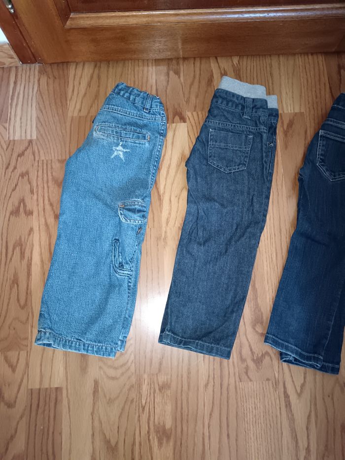 Lot jeans 3 ans Monoprix, Natalys, Grain de Blé

Lot 3 ans composé - photo numéro 2