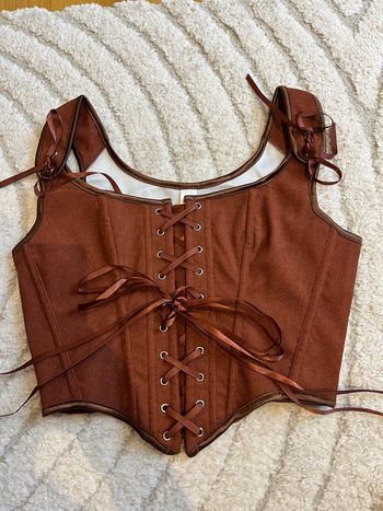 Corset médiéval marron orange