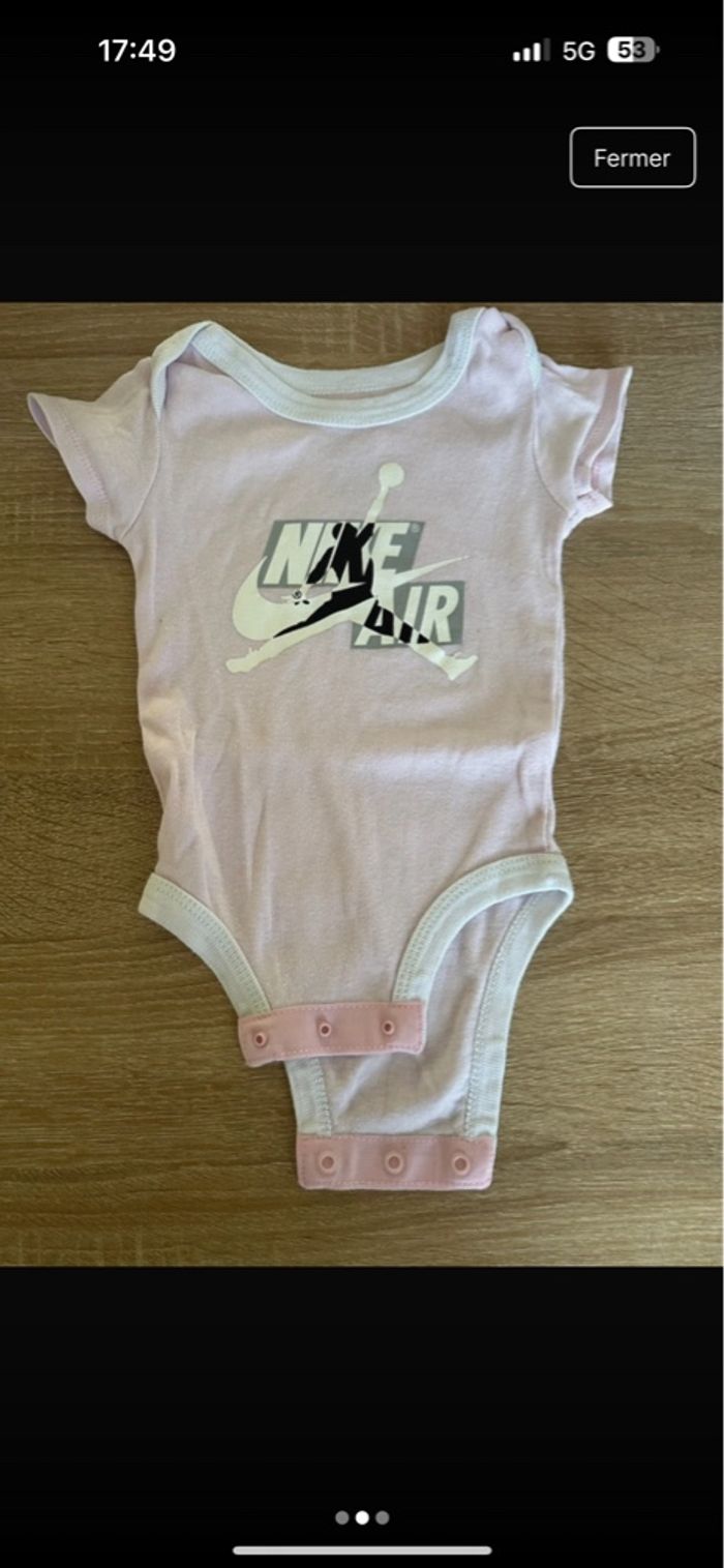 Ensemble 0-6 mois - photo numéro 3