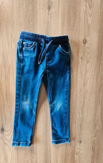 Jeans neuf, modele relaxed, taille 3 ans, Tape-à-l'oeil