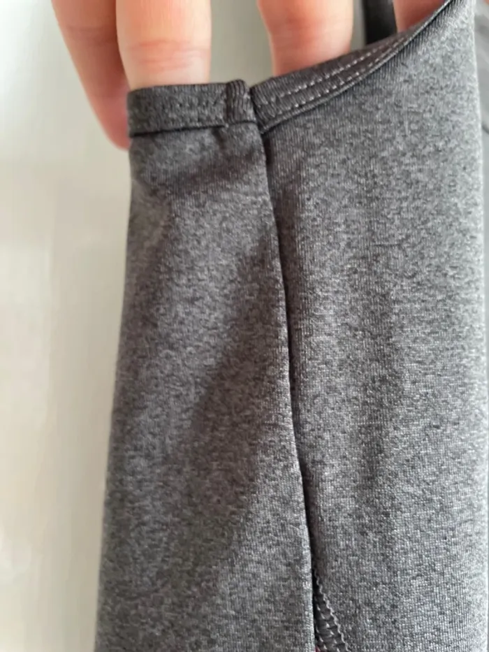 Joli débardeur de sport taille S/M - photo numéro 5