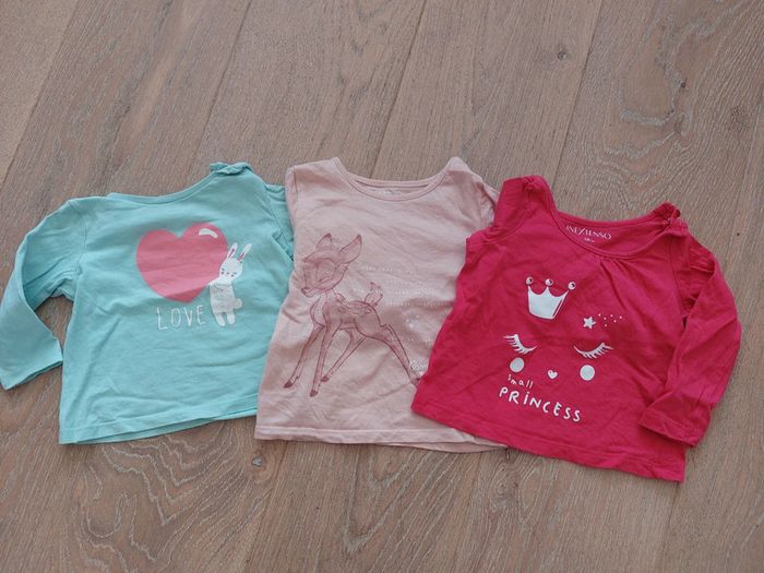 Lot sweat-shirts t-shirts manches longues - photo numéro 2