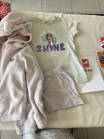 Ensemble pyjama Disney Elsa et veste polaire 8 ans