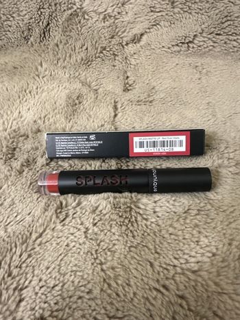 Rouge à lèvre liquide Red Over Heels Younique
