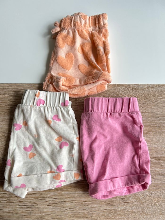 Lot short fille 18 mois