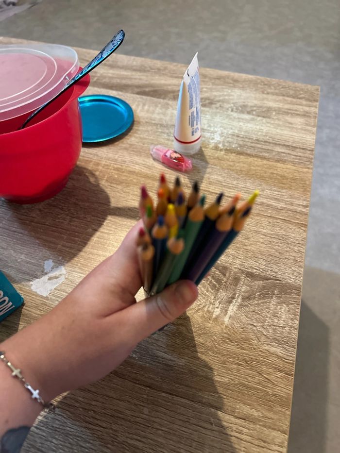 18 crayon de couleurs maped - photo numéro 3