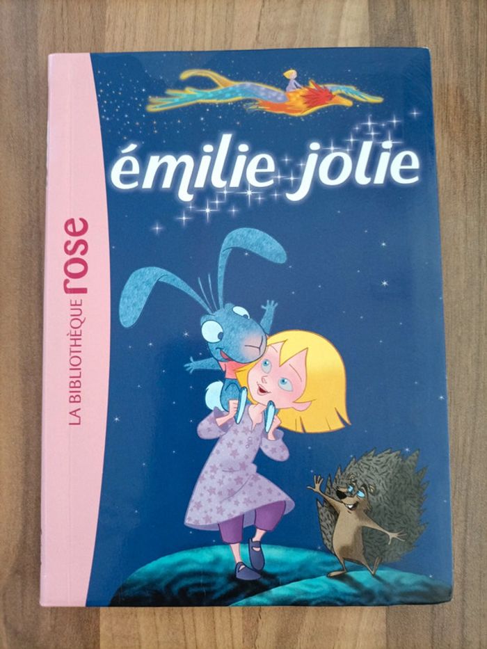 Livre Émilie Jolie - bibliothèque rose