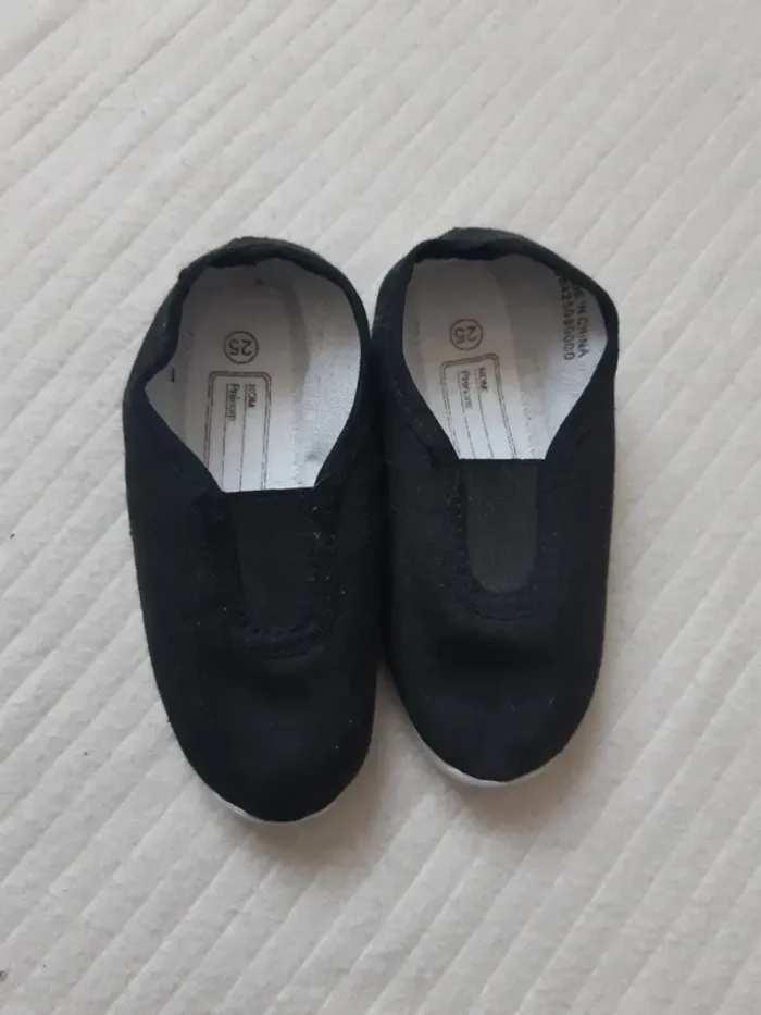 Chaussons de gymnastique 25 - photo numéro 2