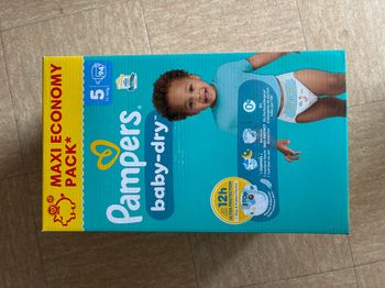 🐥 Pampers 94 couches taille 5