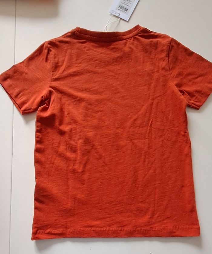 Tee-shirt neuf avec étiquette garçon 7 ans - photo numéro 2