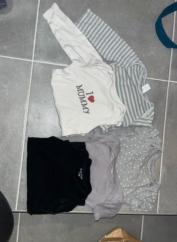 Lot de bodies 18 mois