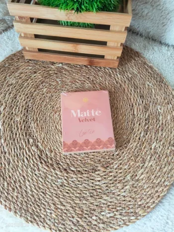 Rouge à lèvres matte coffret neuf