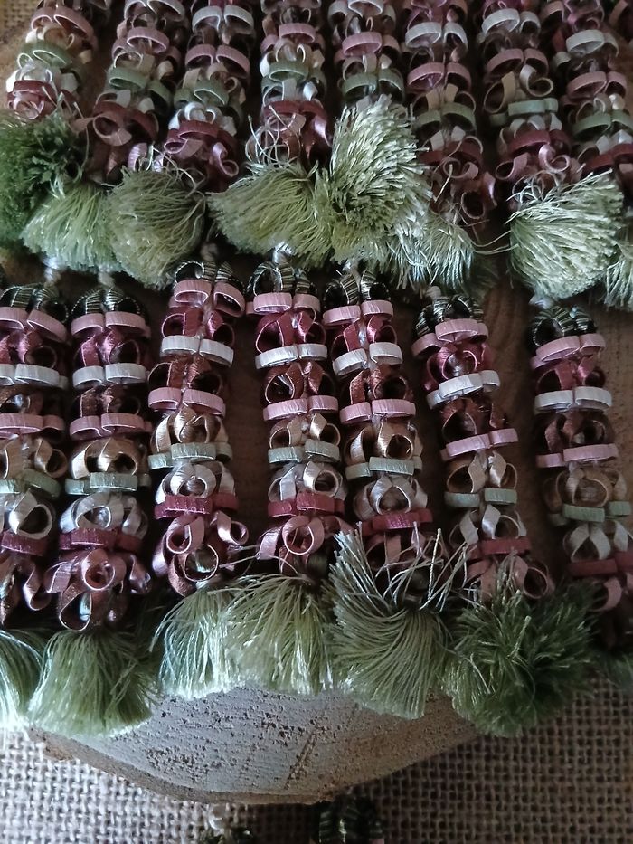 26 pompons long guipure vert bordeaux - photo numéro 2