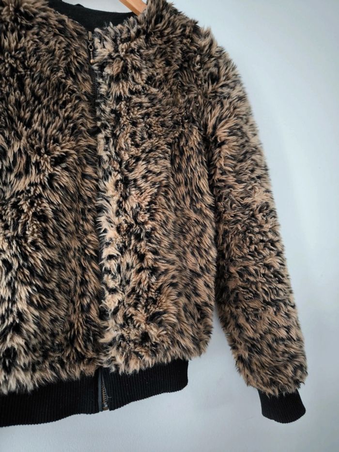 Veste en fausse fourrure léopard- Taille 34/36 - photo numéro 2