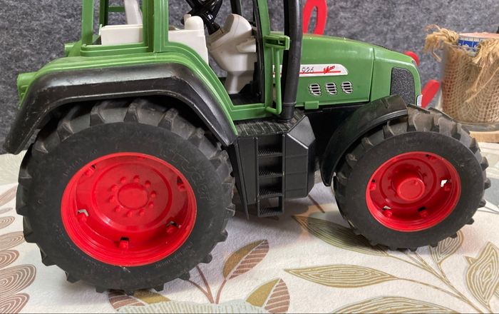 Tracteur Fendt - photo numéro 2